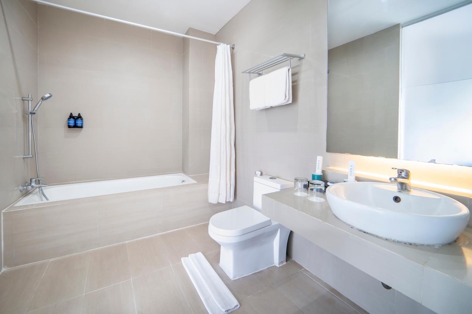 Noola Hotel Cilacap Zewnętrze zdjęcie
