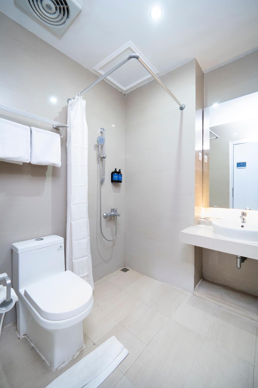 Noola Hotel Cilacap Zewnętrze zdjęcie